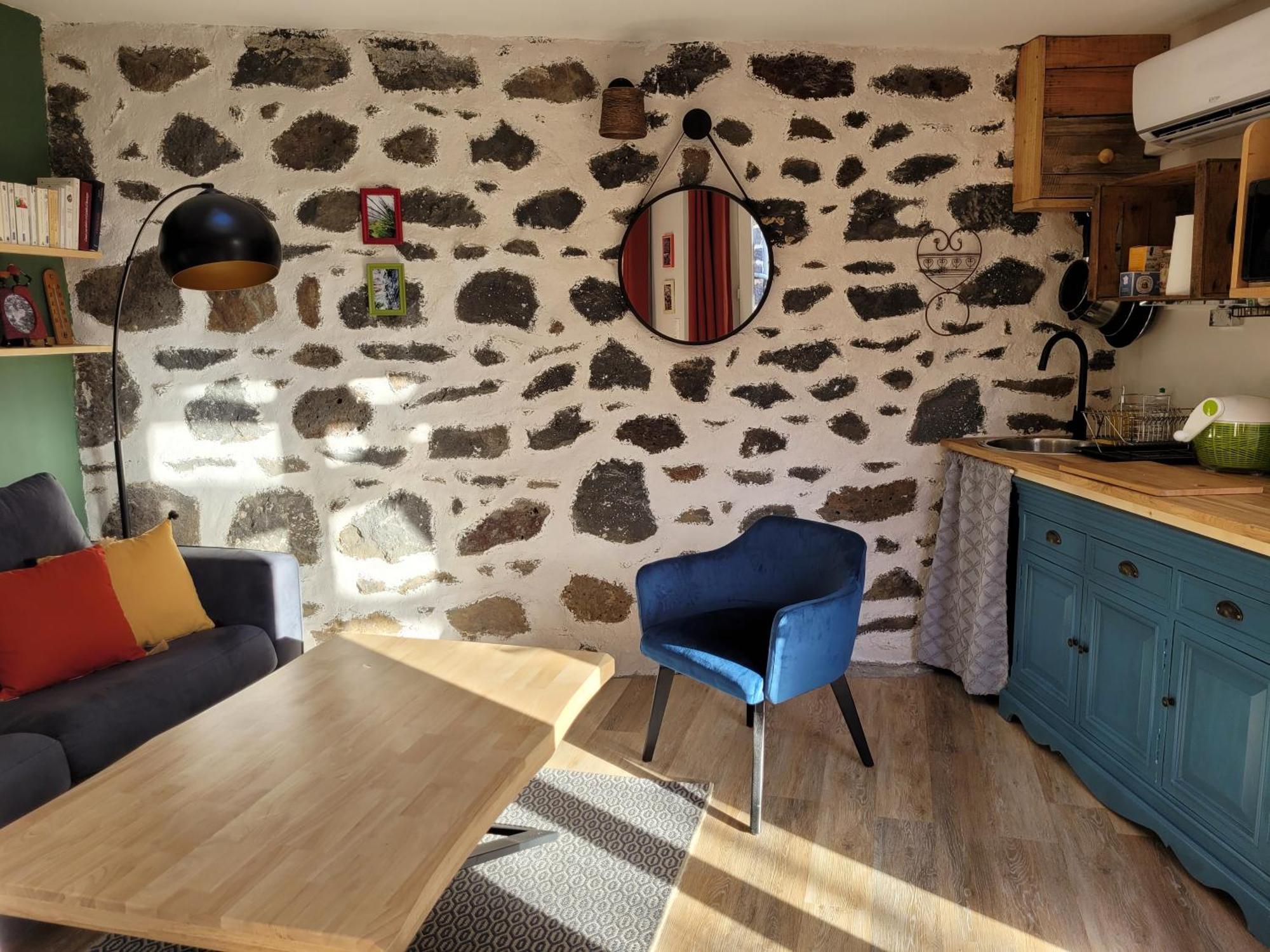 La Maisonnette Sous Le Cerisier Bergonne Экстерьер фото